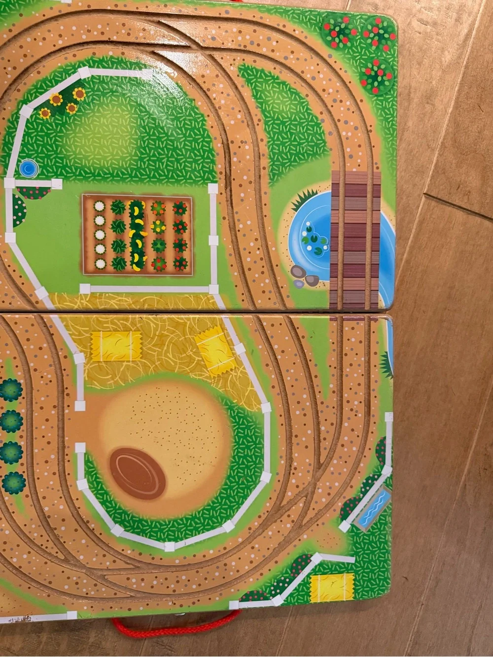 Melissa & Doug portable foldable